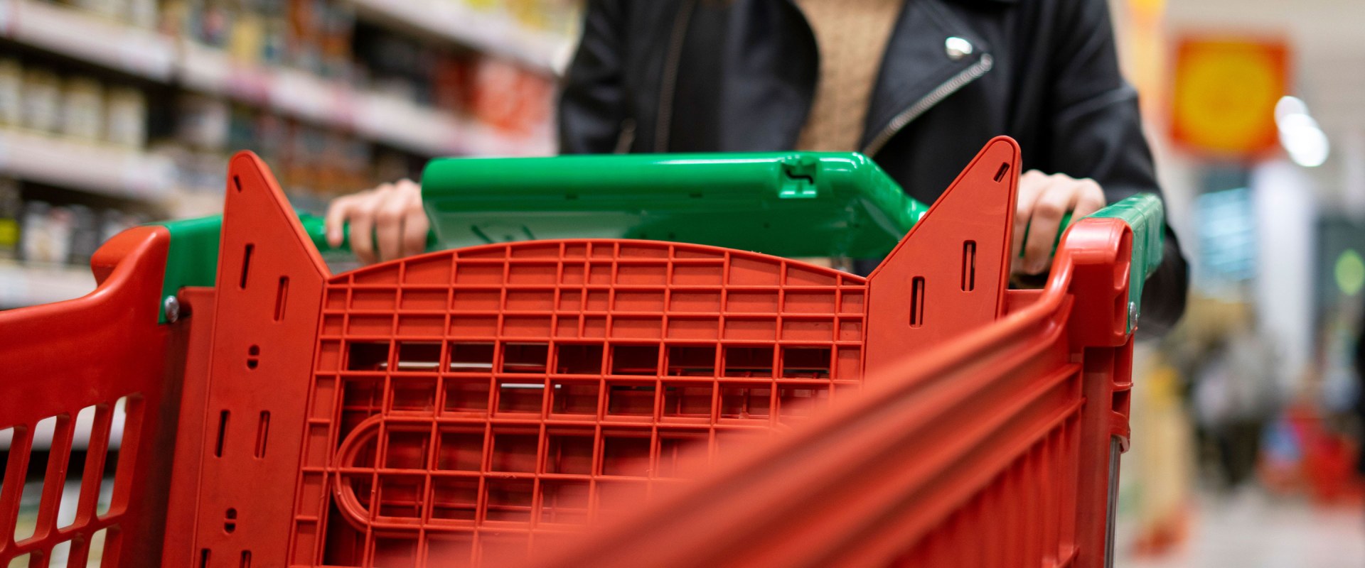 Differentiating Grocery Stores to Win Customers: An Expert's Perspective
